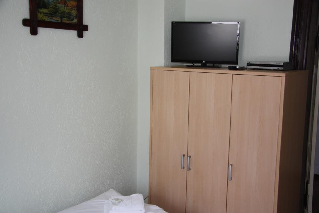 Hotel Zum Goldenen Stern Leibsch Bagian luar foto
